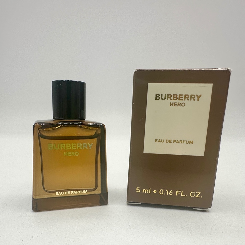 Burberry Hero Eau de Parfum 5ml in Brown
